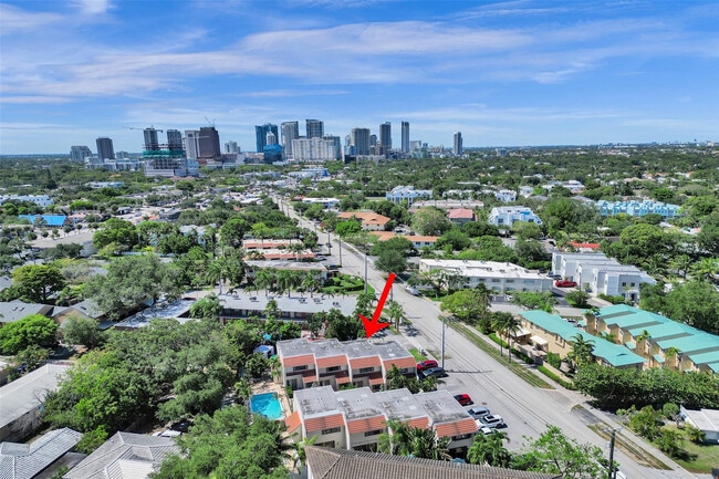 Building Photo - 1415 Miami Rd