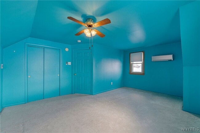 Building Photo - 212 Santin Dr