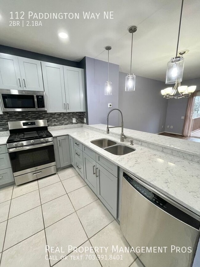 Building Photo - 112 Paddington Way NE