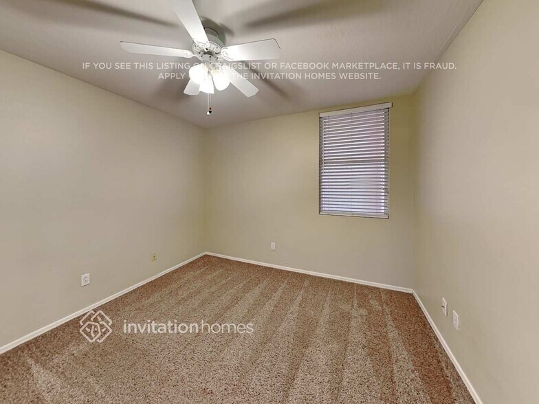 Building Photo - 2995 E Santa Rosa Dr