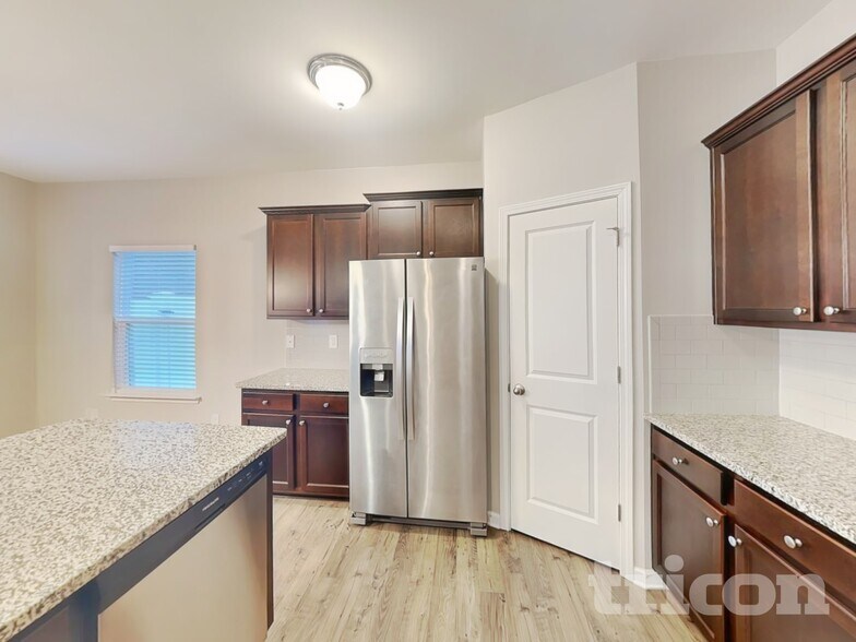 Building Photo - 1123 Rankin Oaks St