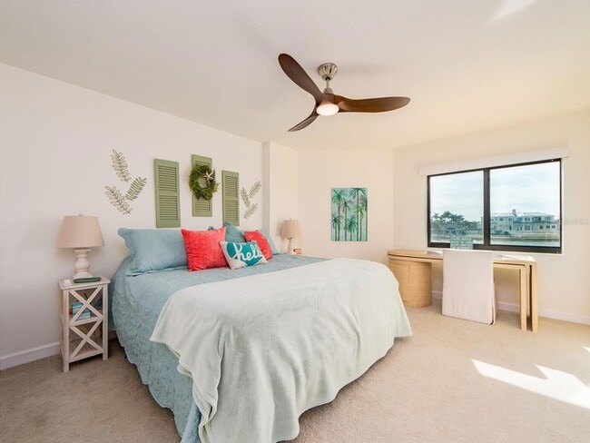 Building Photo - 240 Sand Key Estates Dr