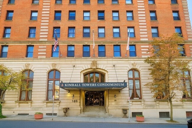 Building Photo - 140 Chestnut St