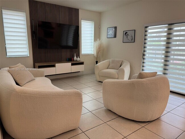 Building Photo - 8364 NW 43rd St