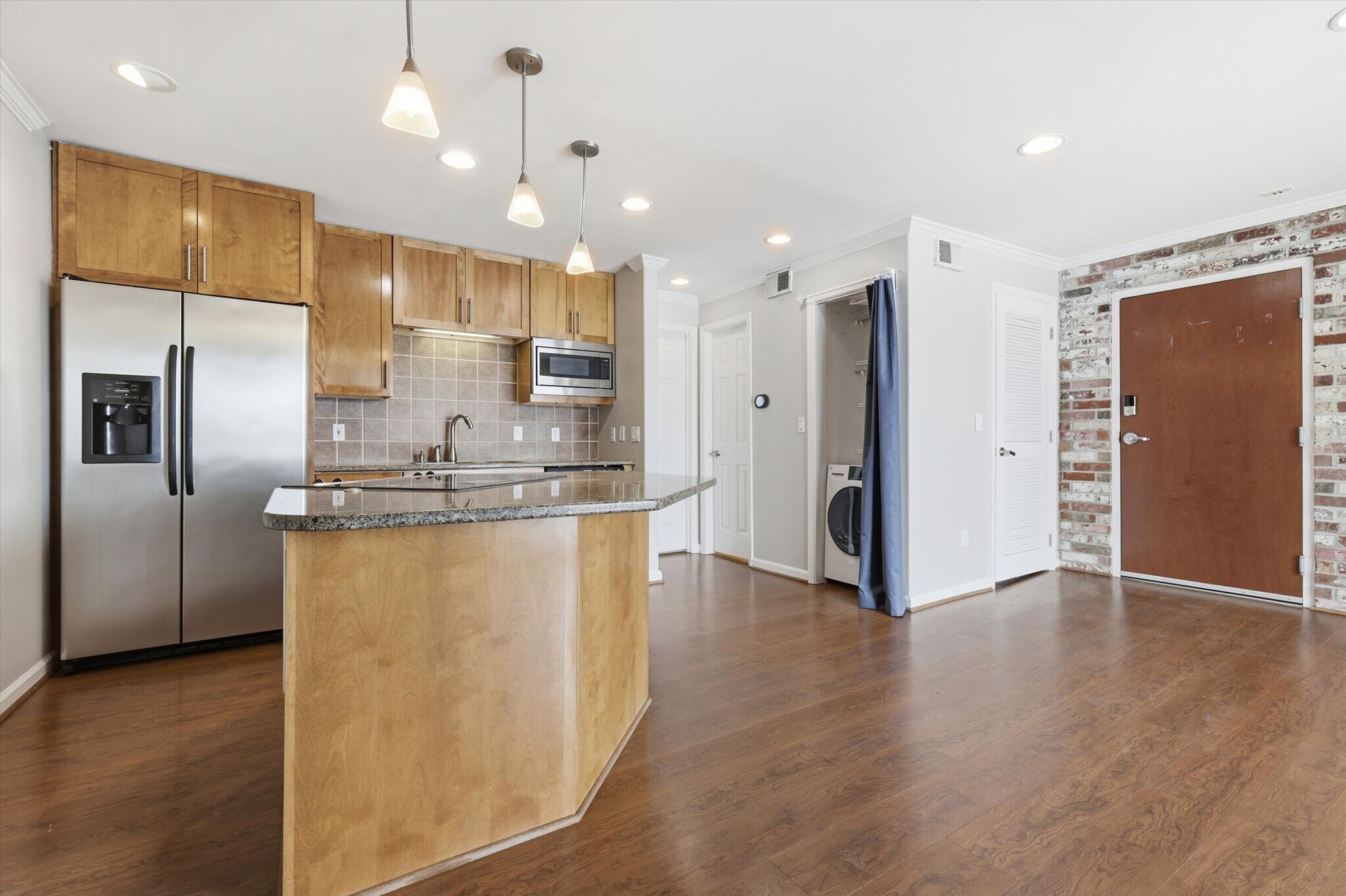 Building Photo - 5000 Baltimore Ave