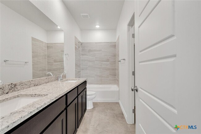 Building Photo - 3902 American Elm Dr