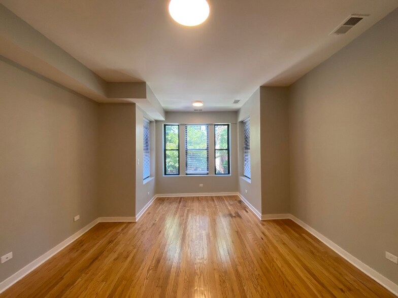 Building Photo - 1745 W Wallen Ave