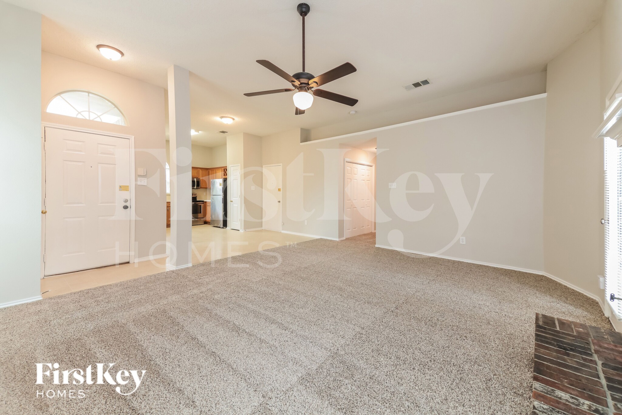 Building Photo - 144 Pinion Ln