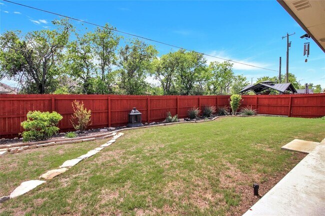Building Photo - 7307 Diamond Dove Dr