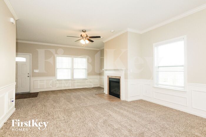 Building Photo - 14435 Lake Crossing Dr