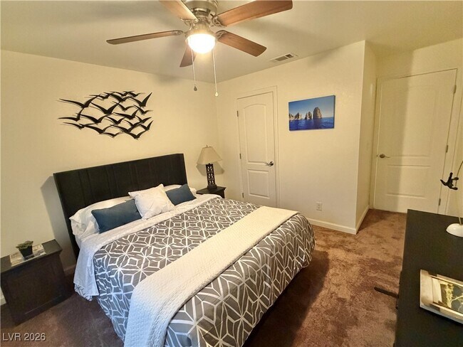 Building Photo - 2200 S Fort Apache Rd