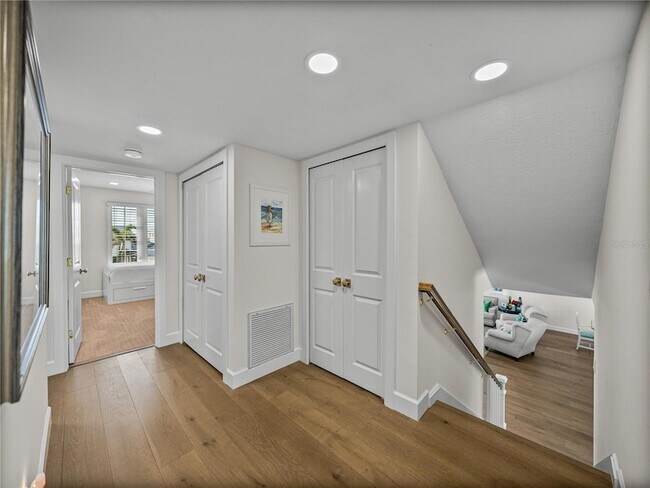 Building Photo - 829 59th Ave