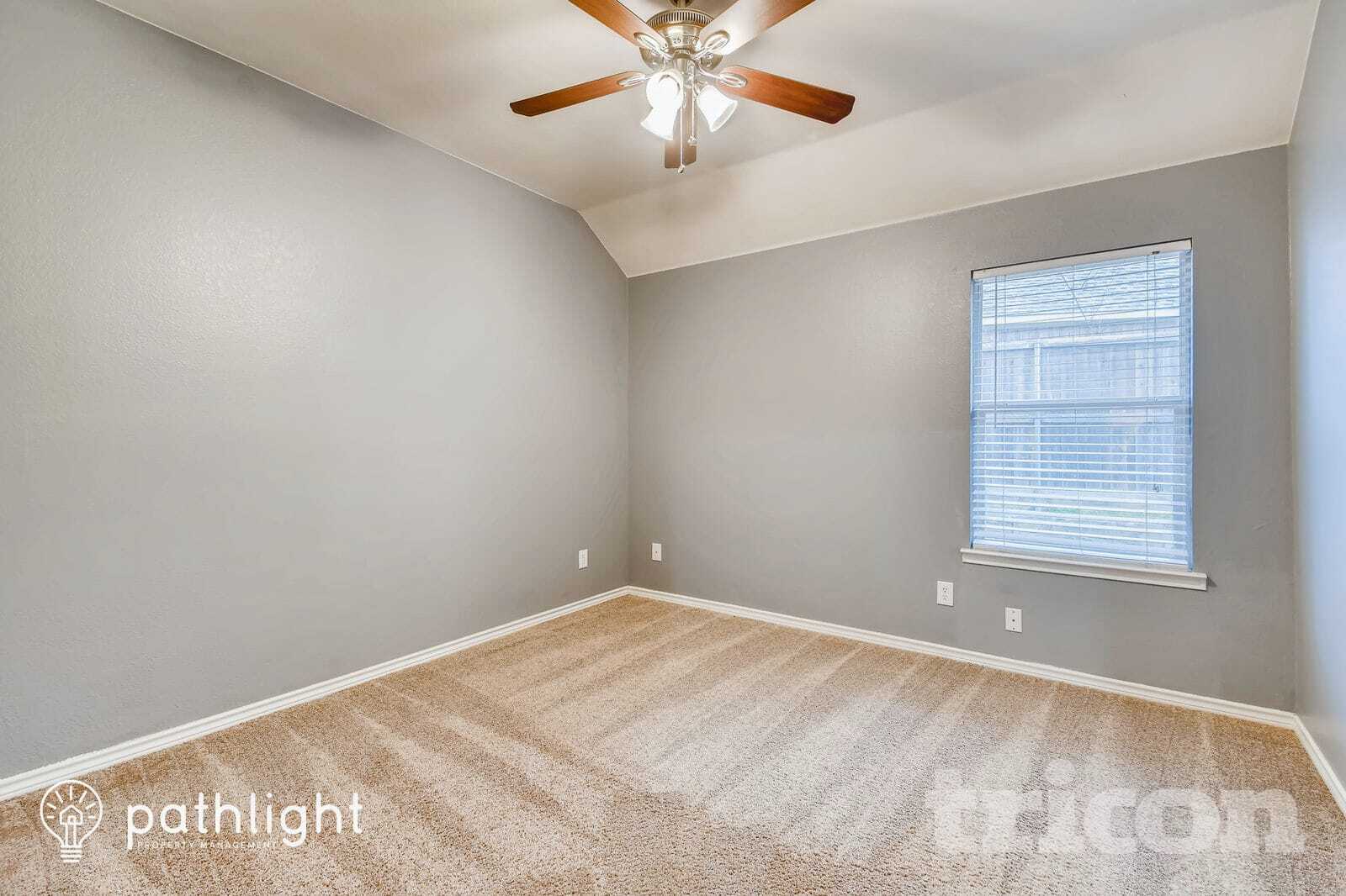 Building Photo - 2921 Gabriel Dr