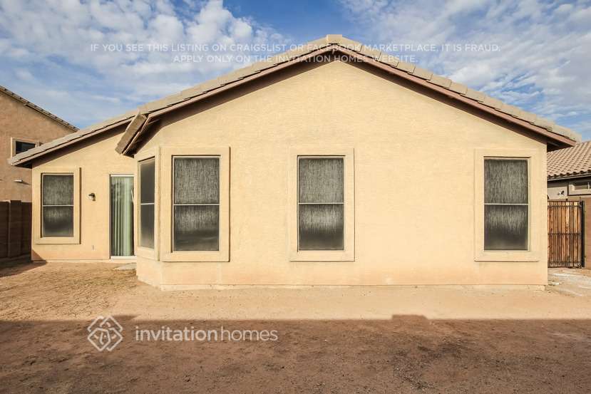 Building Photo - 6826 S 30th Ln