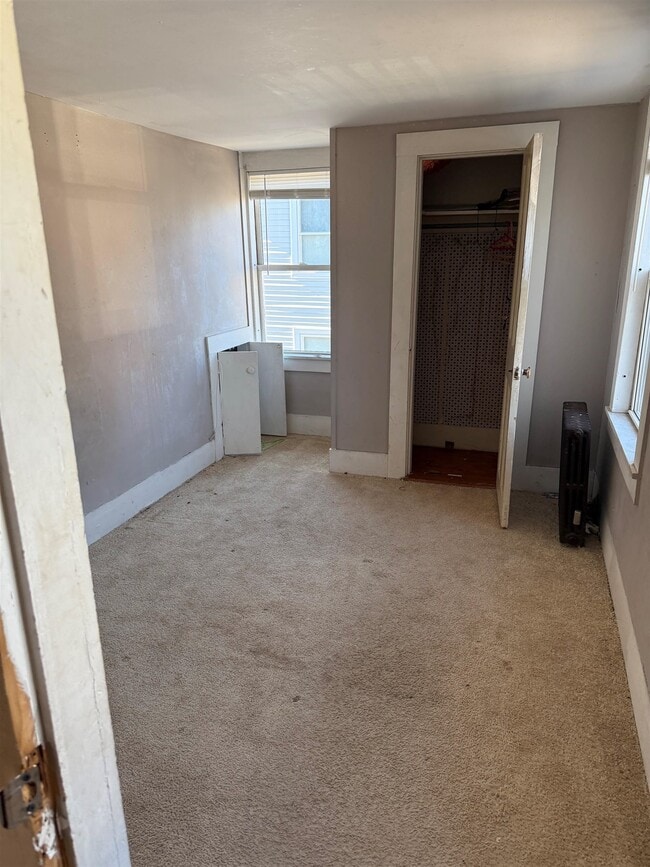 Building Photo - 50 Elm St