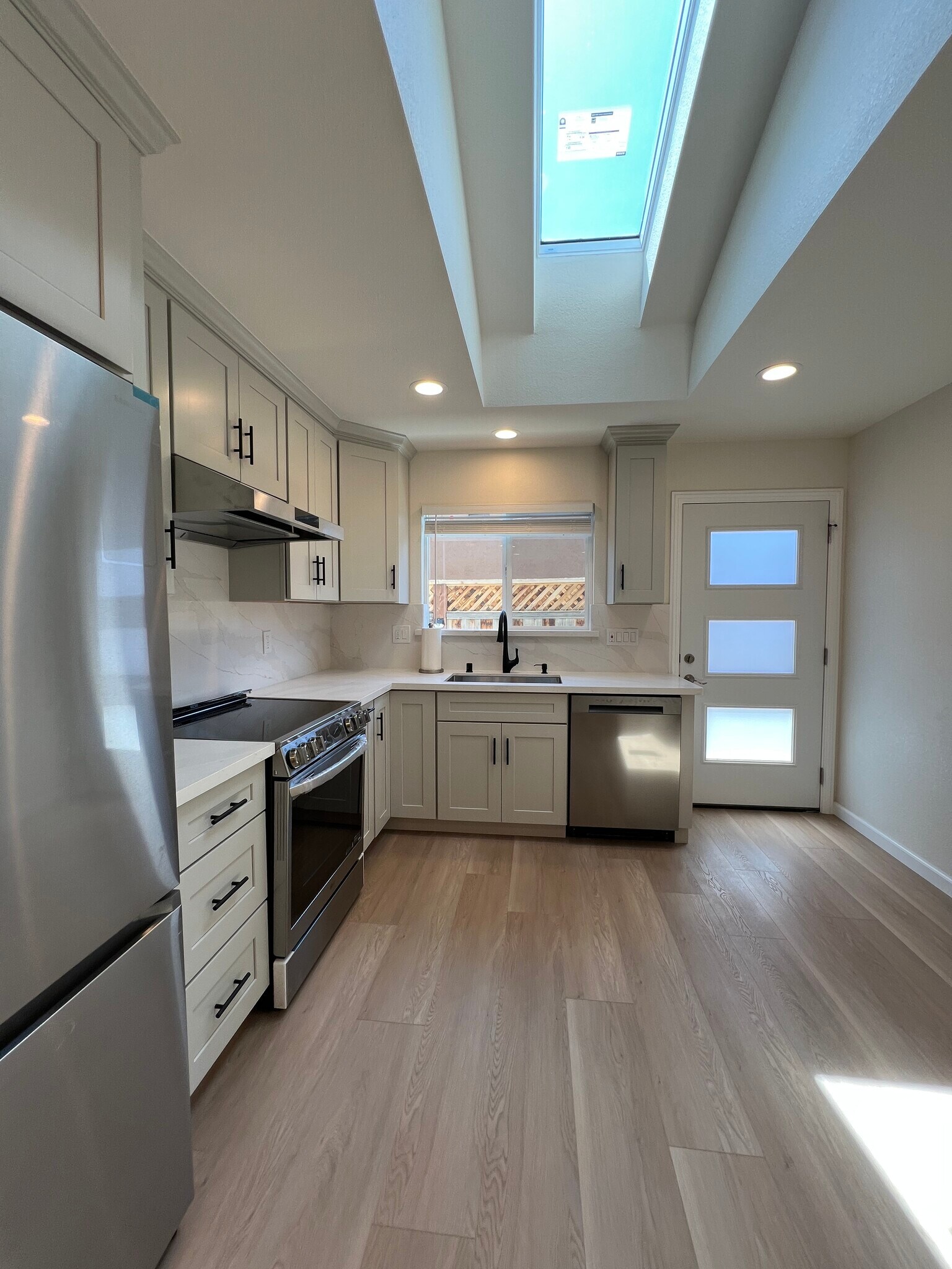 Building Photo - 2615 Glenrio Dr