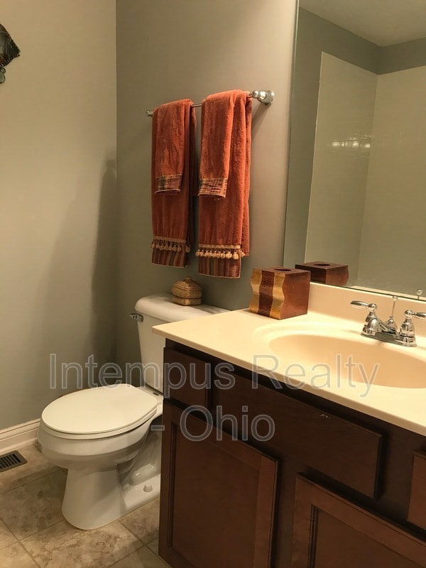 Building Photo - 5081 Dinard Way