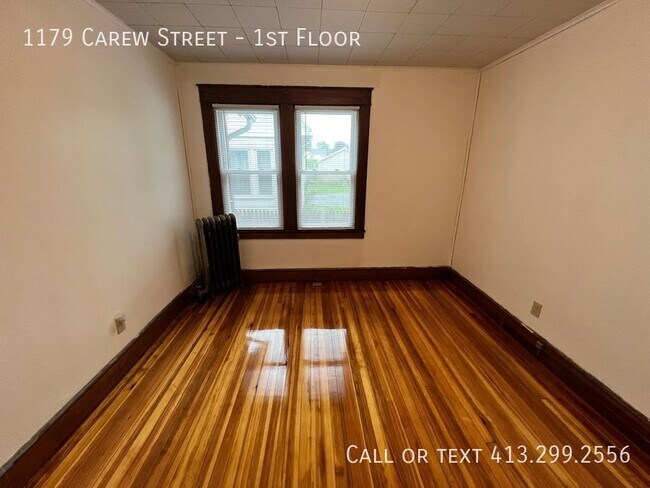 Building Photo - 1179 Carew St
