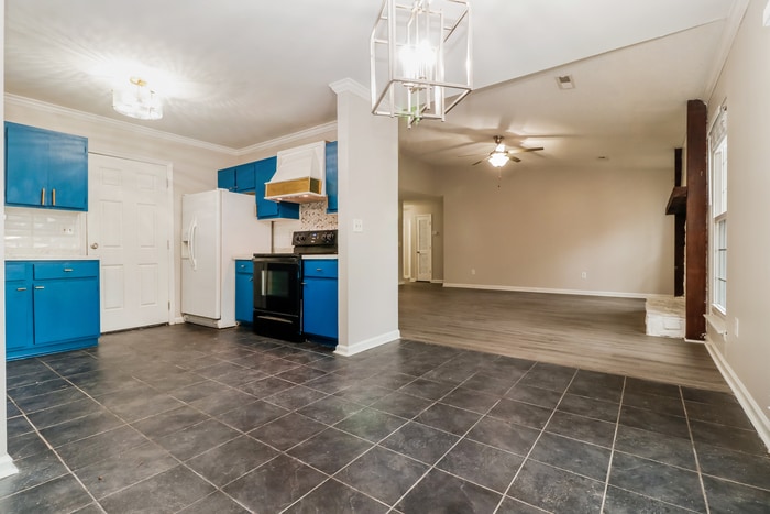 Building Photo - 98 Peppertree Ln