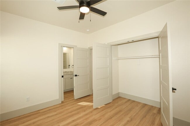 Building Photo - 655 N Genevieve Ave