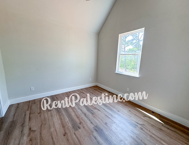 Building Photo - 114 Private Rd 8835