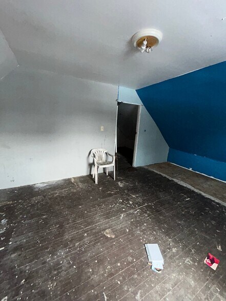 Building Photo - 1811 W Millman St
