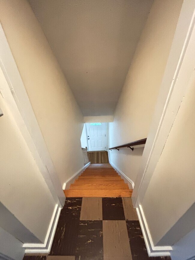 Building Photo - 4br Home for rent in Bethlehem PA