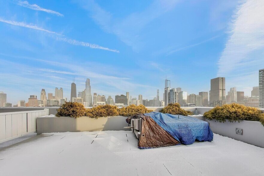 Building Photo - 435 W Erie St