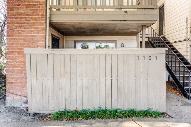 Building Photo - 6001 Reims Rd