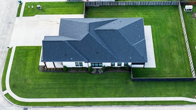 Building Photo - 102 Farmington Ct