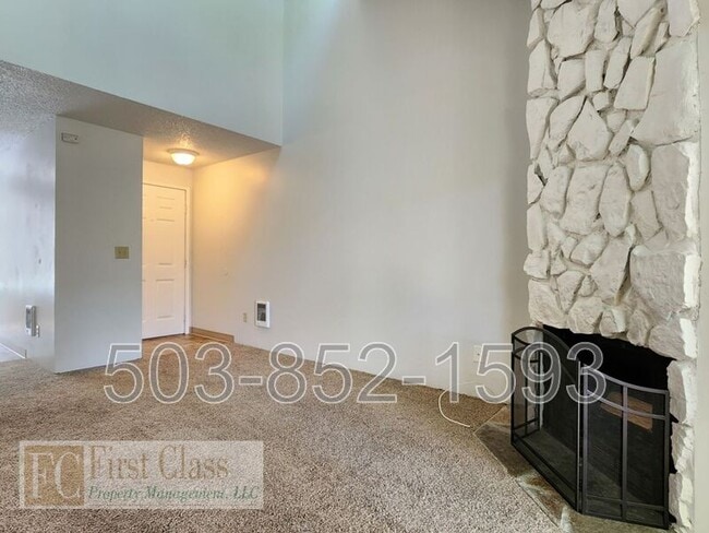 Building Photo - 3618 SW Beaverton Hillsdale Hwy