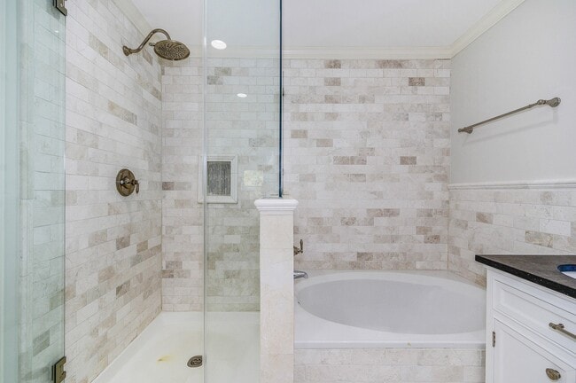 Building Photo - 158 N Magnolia Pond Pl