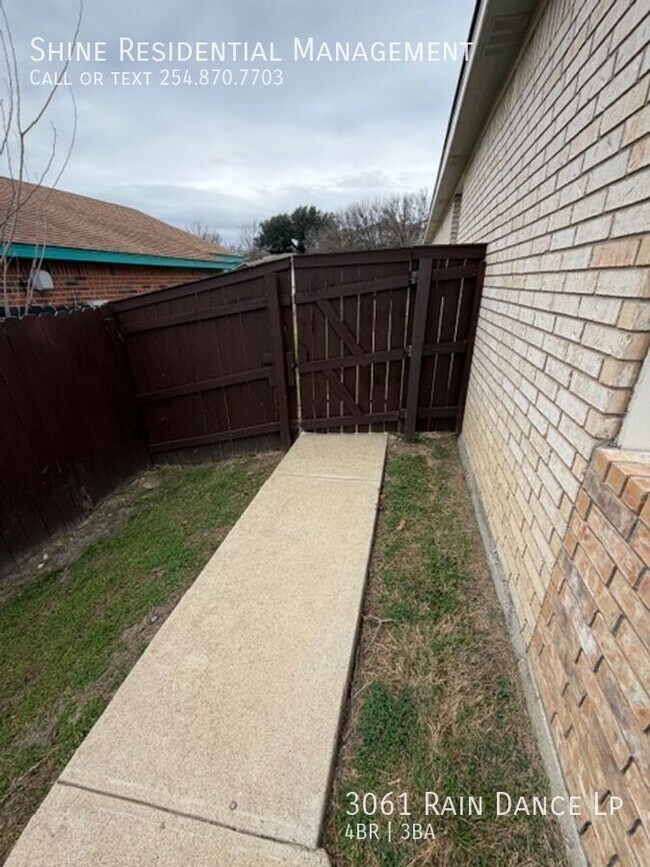 Building Photo - 3061 Rain Dance Loop