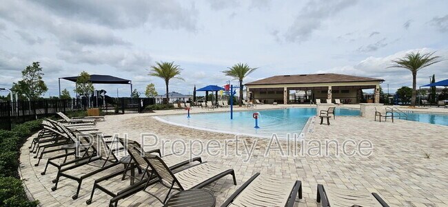 Building Photo - 14521 Crestavista Ave