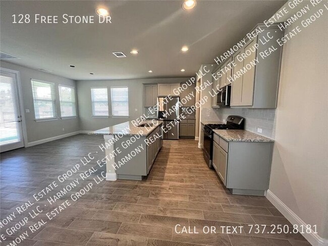 Building Photo - 128 Free Stone Dr