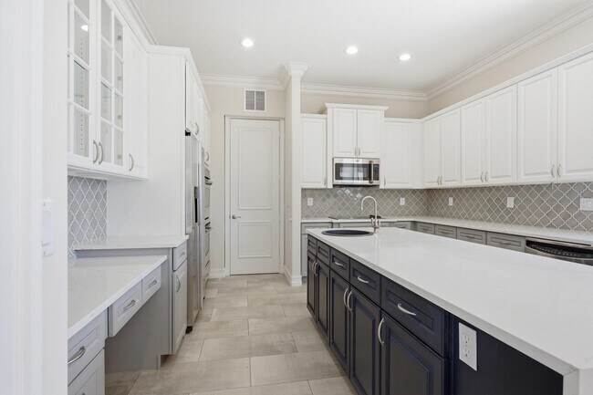 Building Photo - 11788 Knightsbridge Pl