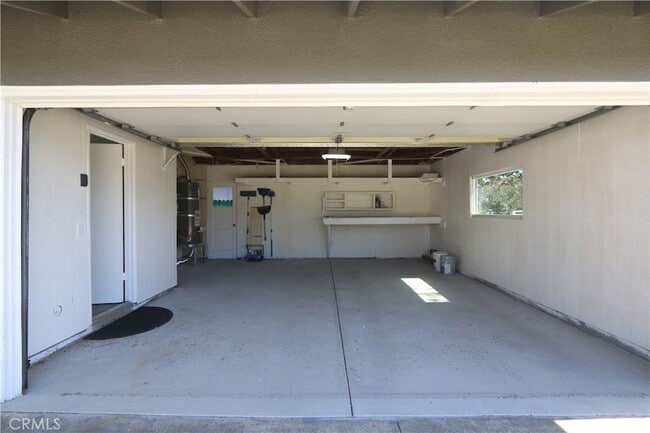 Building Photo - 16572 Patricia Ln