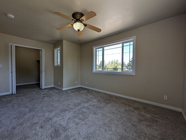 Building Photo - 3-Bedroom, 1.5-Bath Home In Bethel Danebo ...