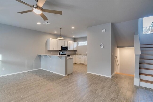 Building Photo - 1356 N Hog Trough Dr