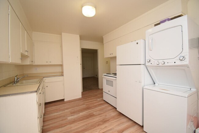 Building Photo - 4248 S 1350 E