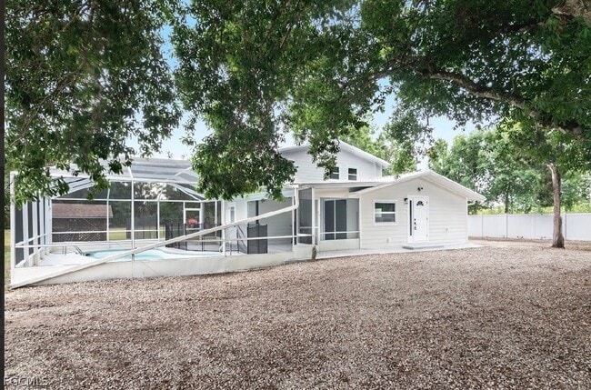 Building Photo - 5111 Country Lakes Dr