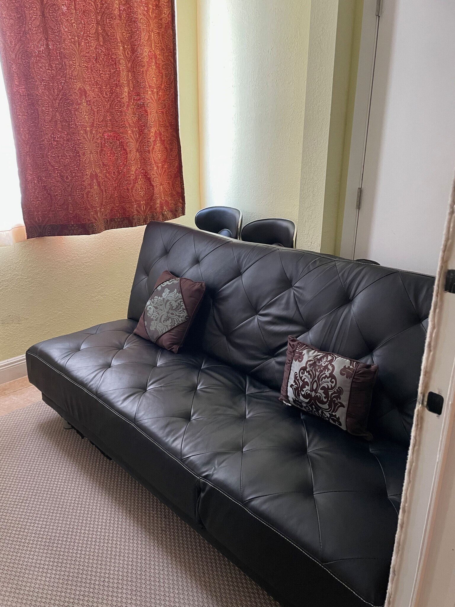 Enclosed Balcony - 5005 Collins Ave