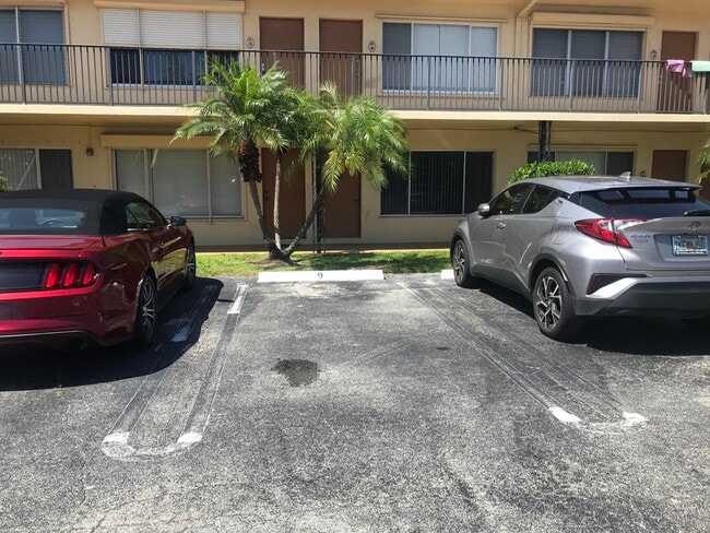 Building Photo - 2309 S Federal Hwy