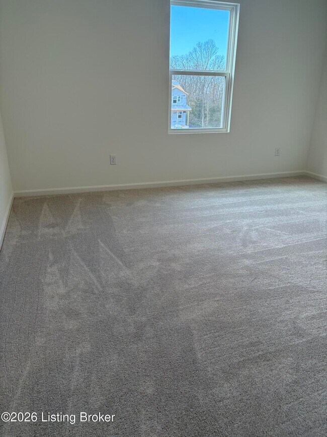 Building Photo - 2015 Lyndon Green Cir