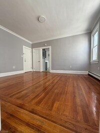 Building Photo - 172 N 10th St