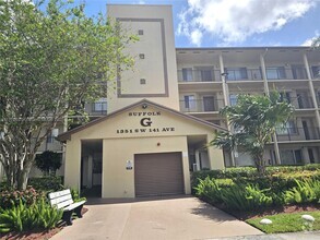 Building Photo - 1351 SW 141st Ave