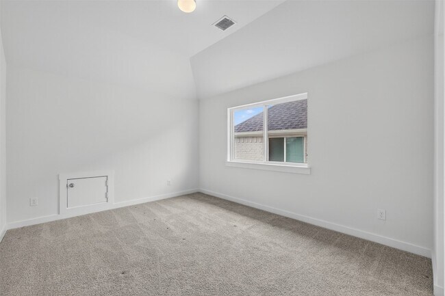 Building Photo - 6009 Firefox Ln