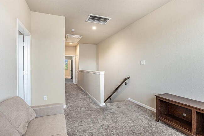 Building Photo - 16118 Northern Cardinal Ln