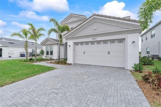 Building Photo - 5217 Liberty Ln