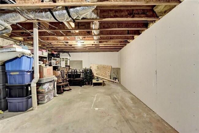 Building Photo - 3680 Oak Park Dr